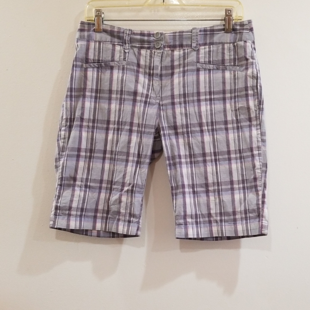 Max Rave junior's plaid shorts
